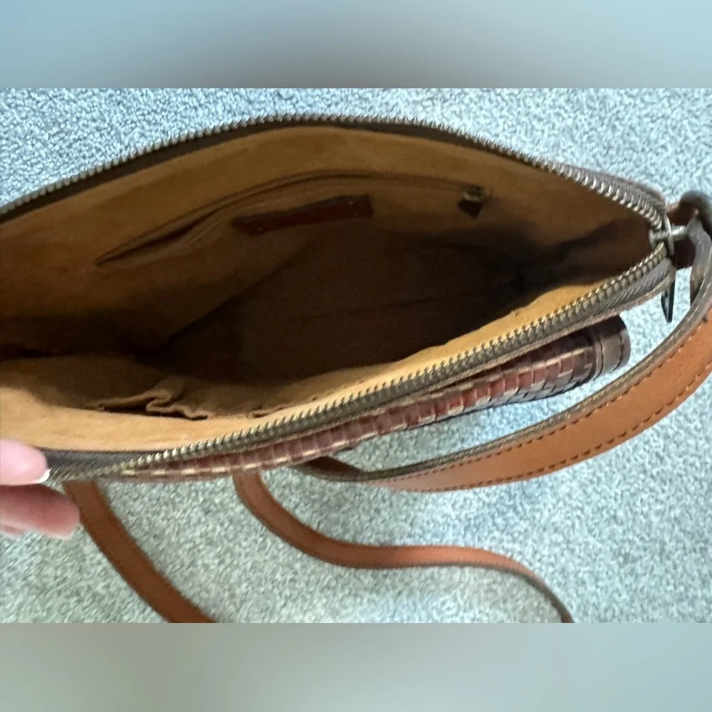 Patricia Nash crossbody - Picture 3 of 3